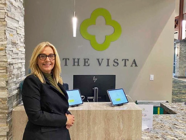 Vista Concierge Lori Lindstrom